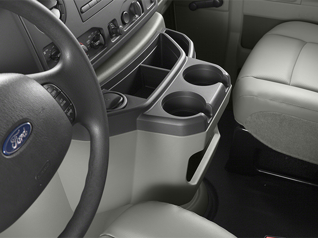 2014 Ford E-150 photo 4