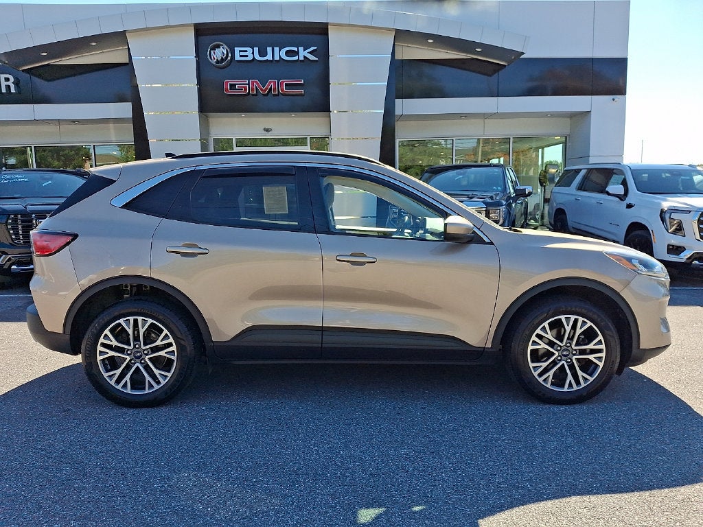 2020 Ford Escape SEL