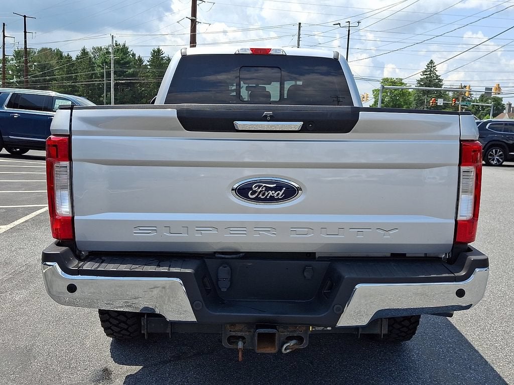 2017 Ford Super Duty F-350 SRW Platinum