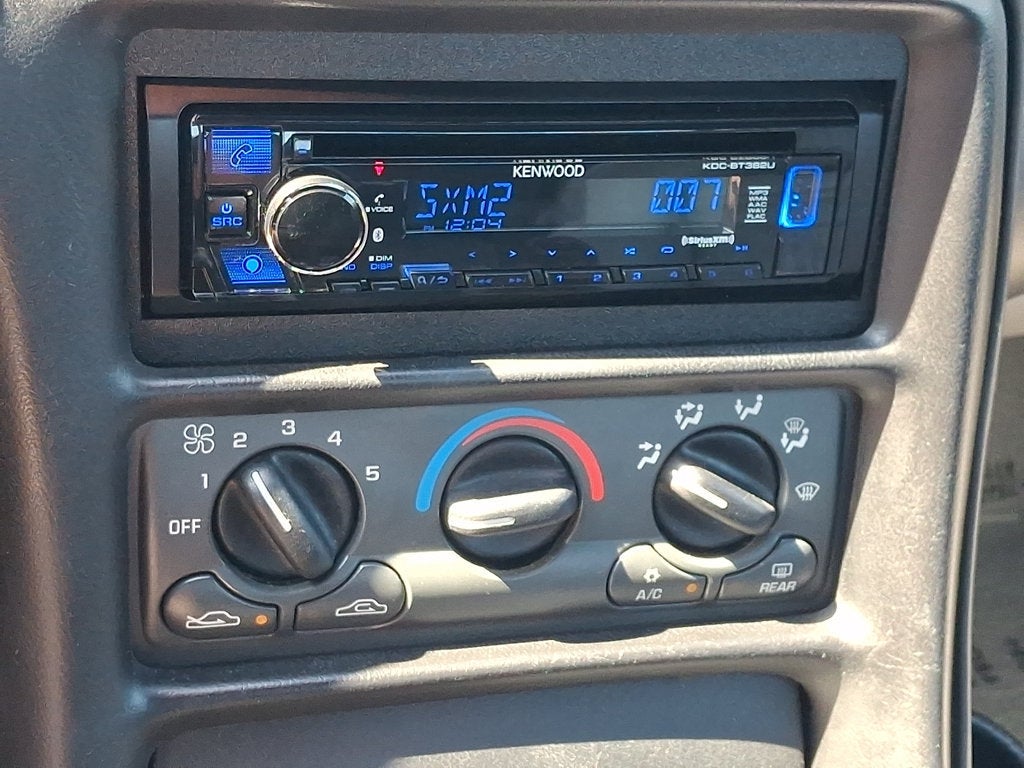 2000 Chevrolet Corvette Base