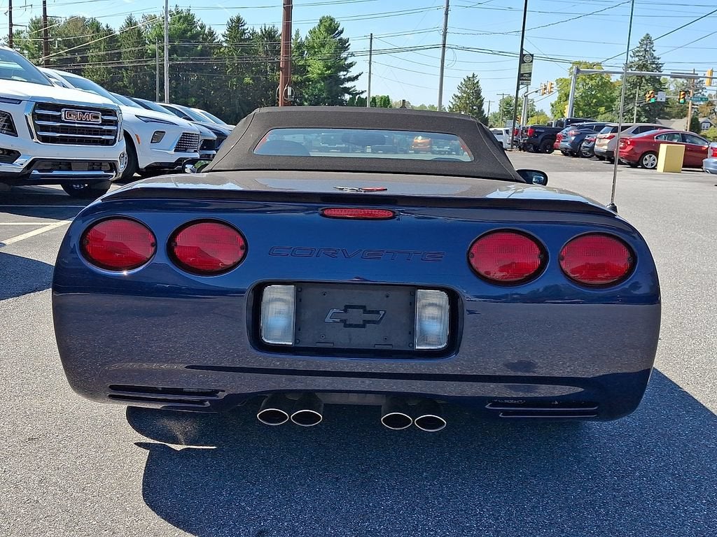 2000 Chevrolet Corvette Base