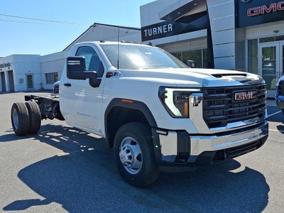 2026 GMC Sierra 3500 HD Chassis Cab Pro