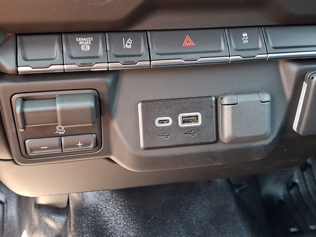 2026 GMC Sierra 3500 HD Chassis Cab Pro