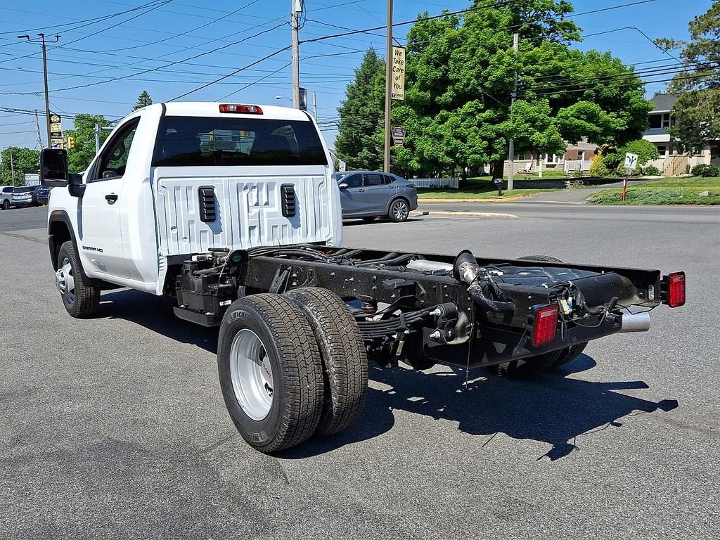 2026 GMC Sierra 3500 HD Chassis Cab Pro