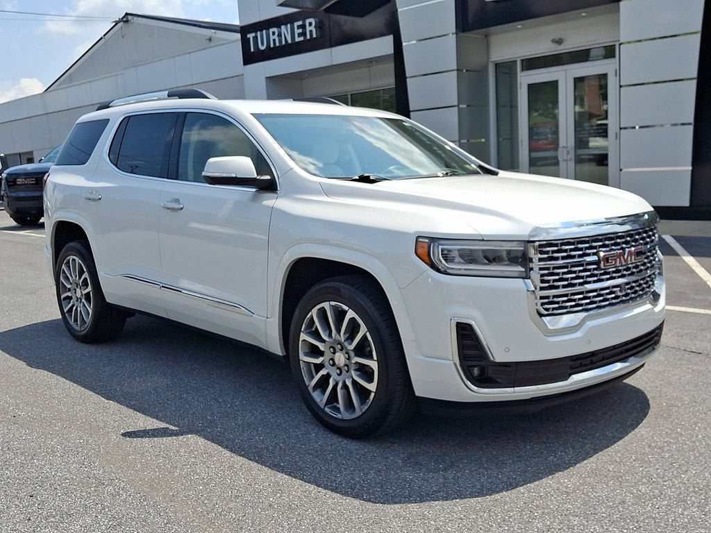 2023 GMC Acadia Denali