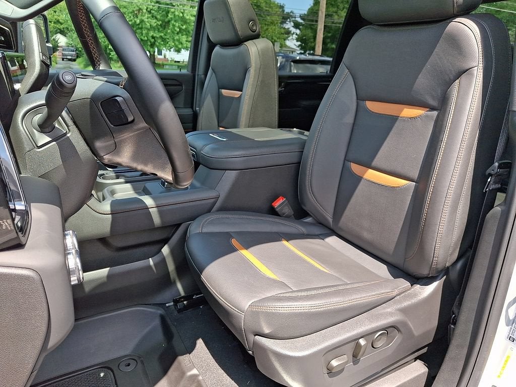 2025 GMC Sierra 2500 HD AT4