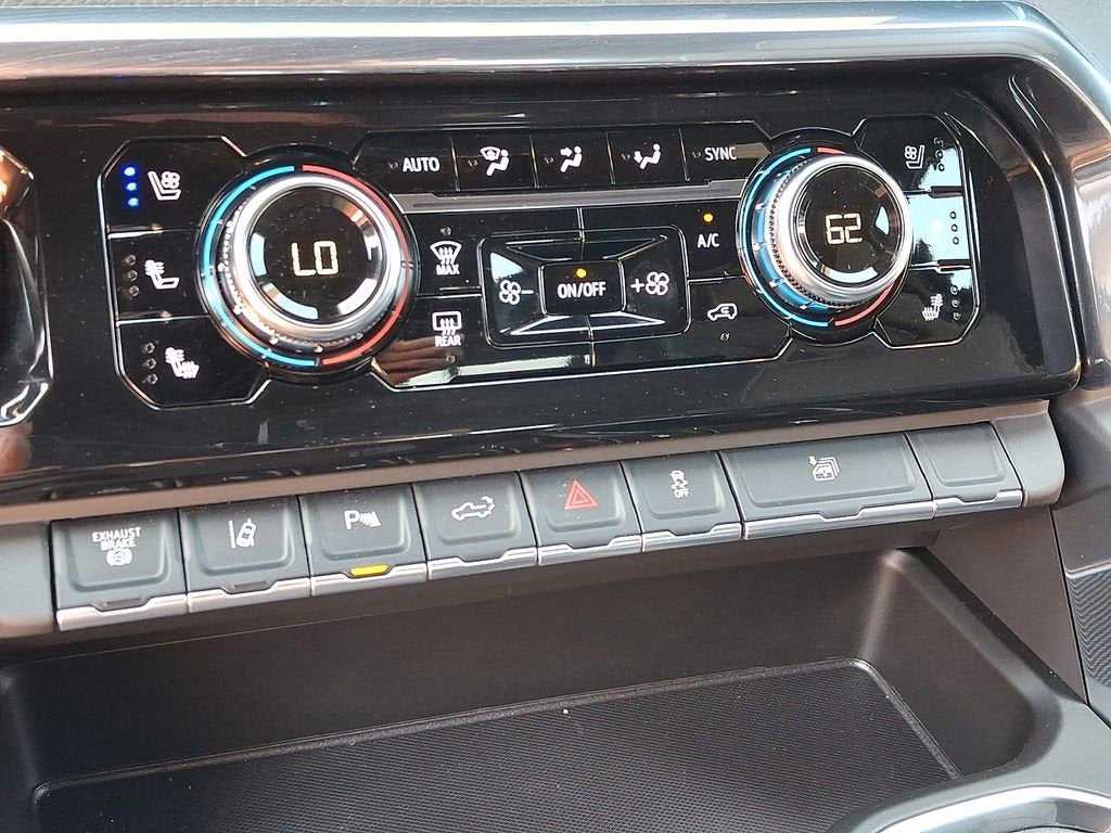 2026 GMC Sierra 3500 HD Denali DRW