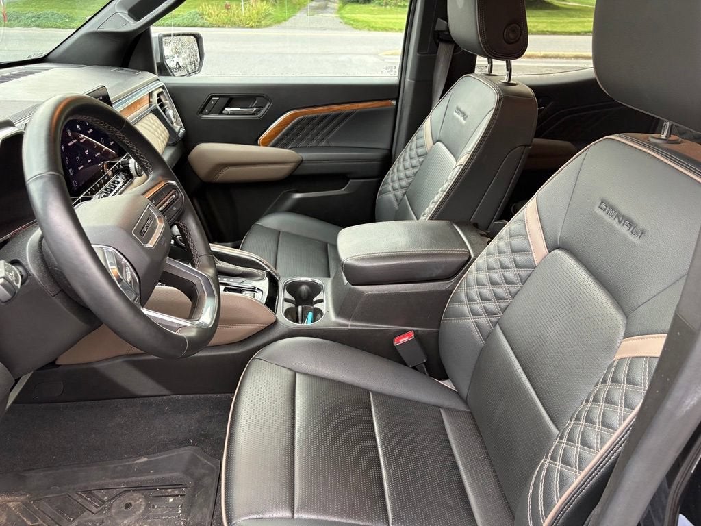 2023 GMC Canyon 4WD Denali