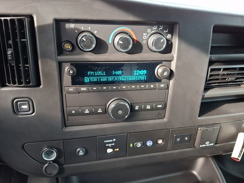 2025 GMC Savana Cargo Work Van