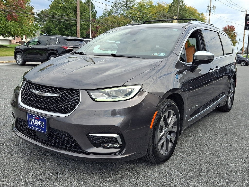 2023 Chrysler Pacifica Hybrid Pinnacle