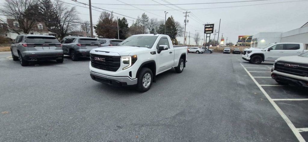 2025 GMC Sierra 1500 Pro