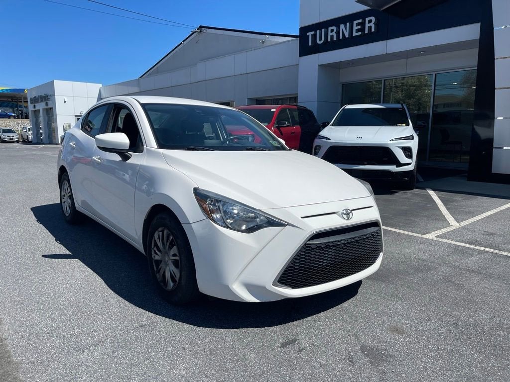 2020 Toyota Yaris Sedan L