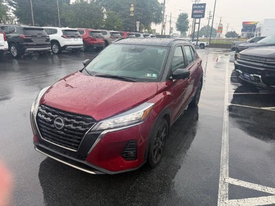 2023 Nissan Kicks SR