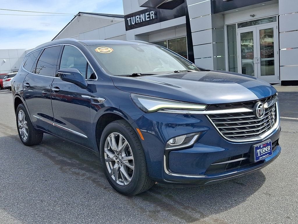 2023 Buick Enclave Essence