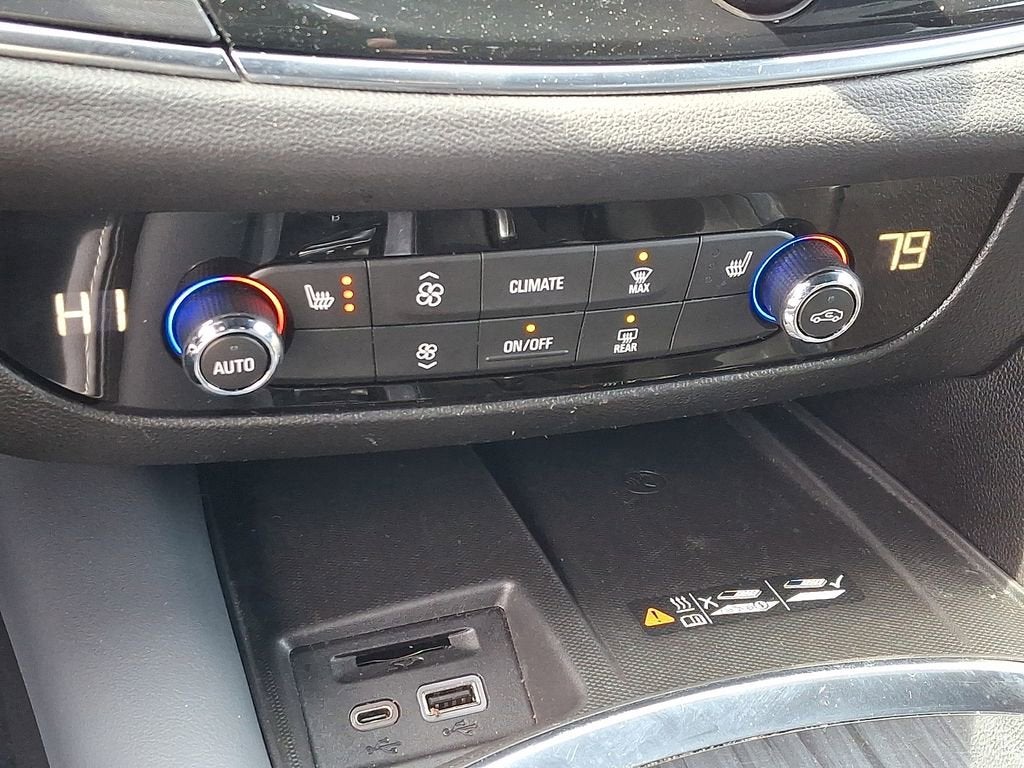 2023 Buick Enclave Essence