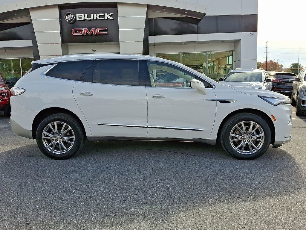 2023 Buick Enclave Premium