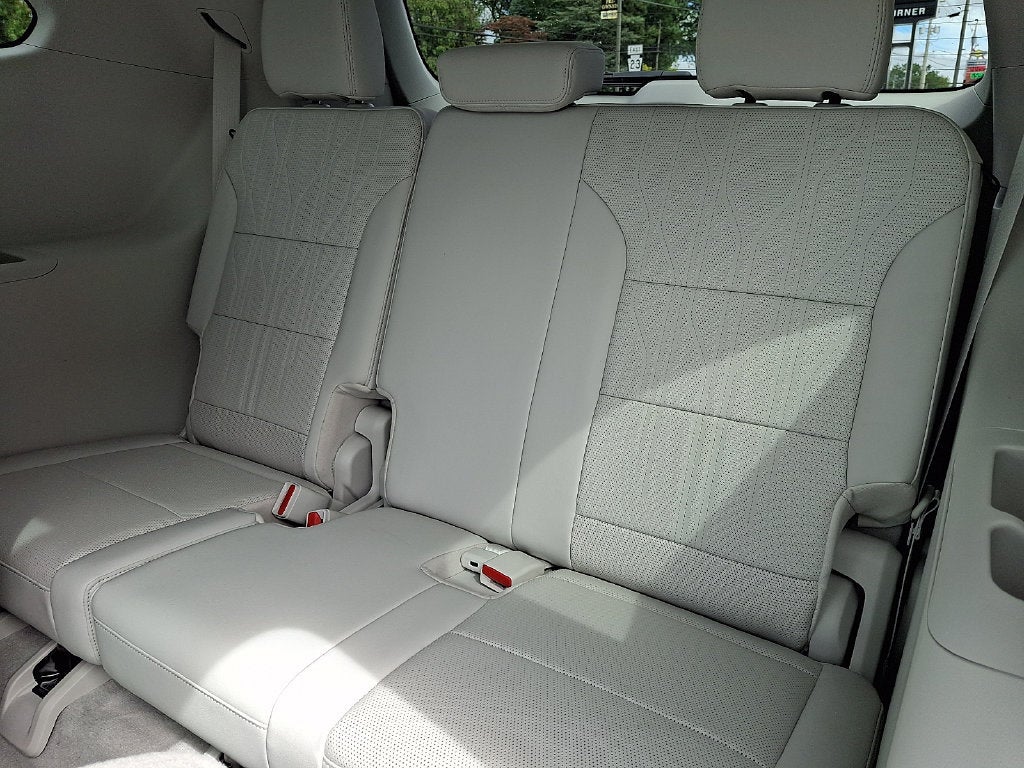 2027 Buick Enclave Avenir