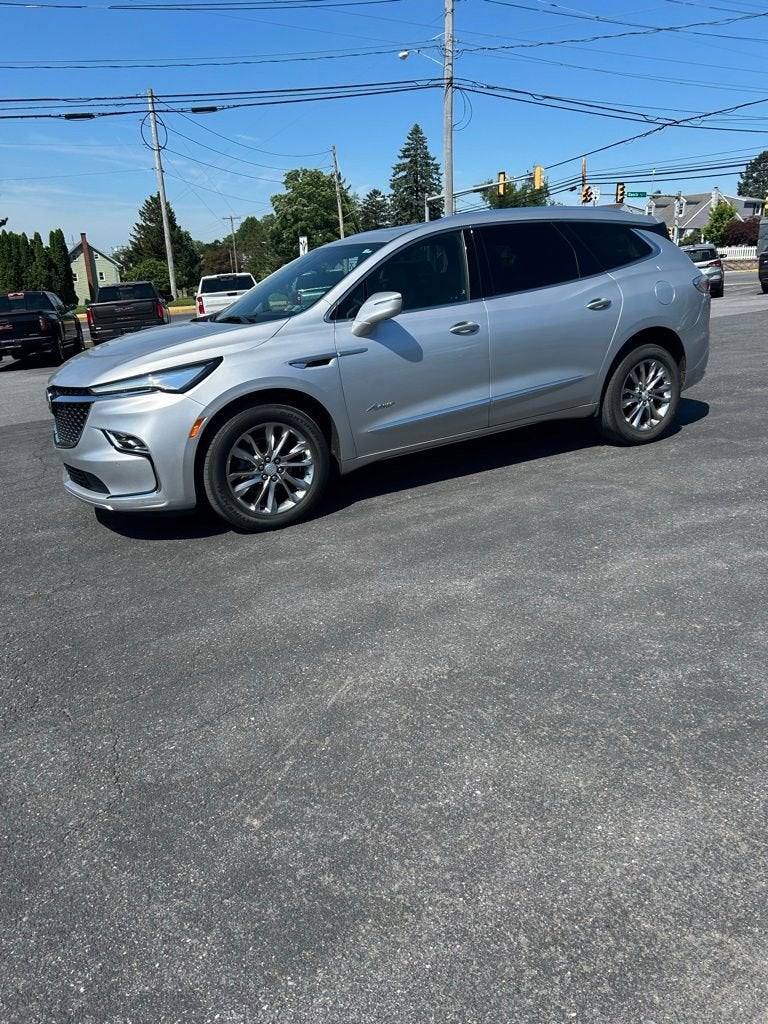 2022 Buick Enclave Avenir