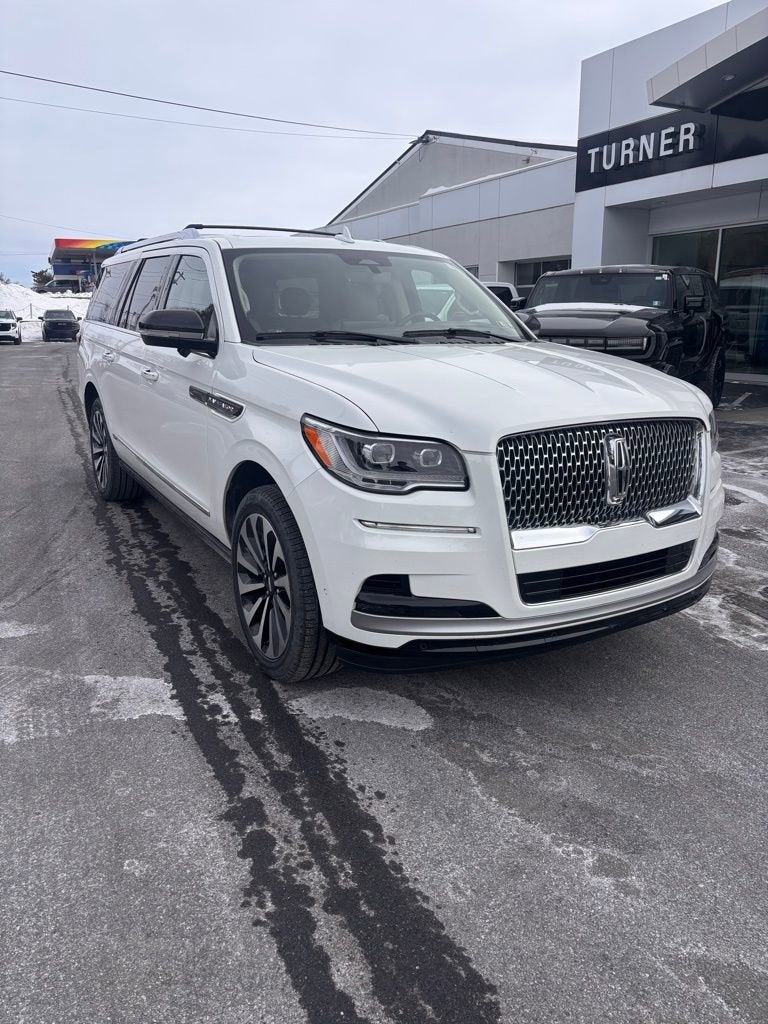 2022 Lincoln Navigator L Reserve