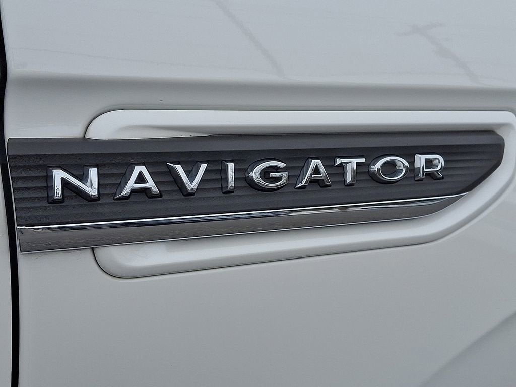 2022 Lincoln Navigator L Reserve
