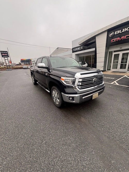 2018 Toyota Tundra 4WD SR5