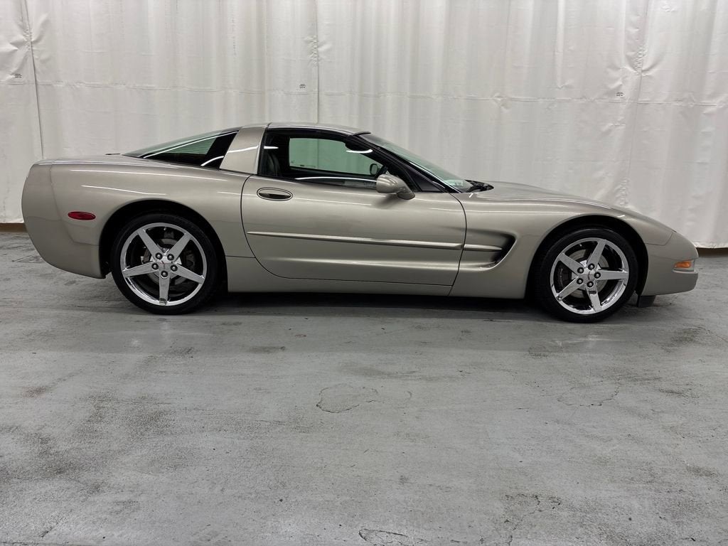 2001 Chevrolet Corvette 2dr Cpe