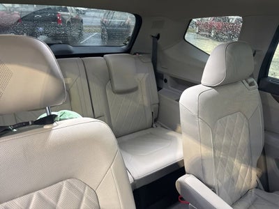 2025 Volkswagen Atlas 2.0T SEL Premium R-Line