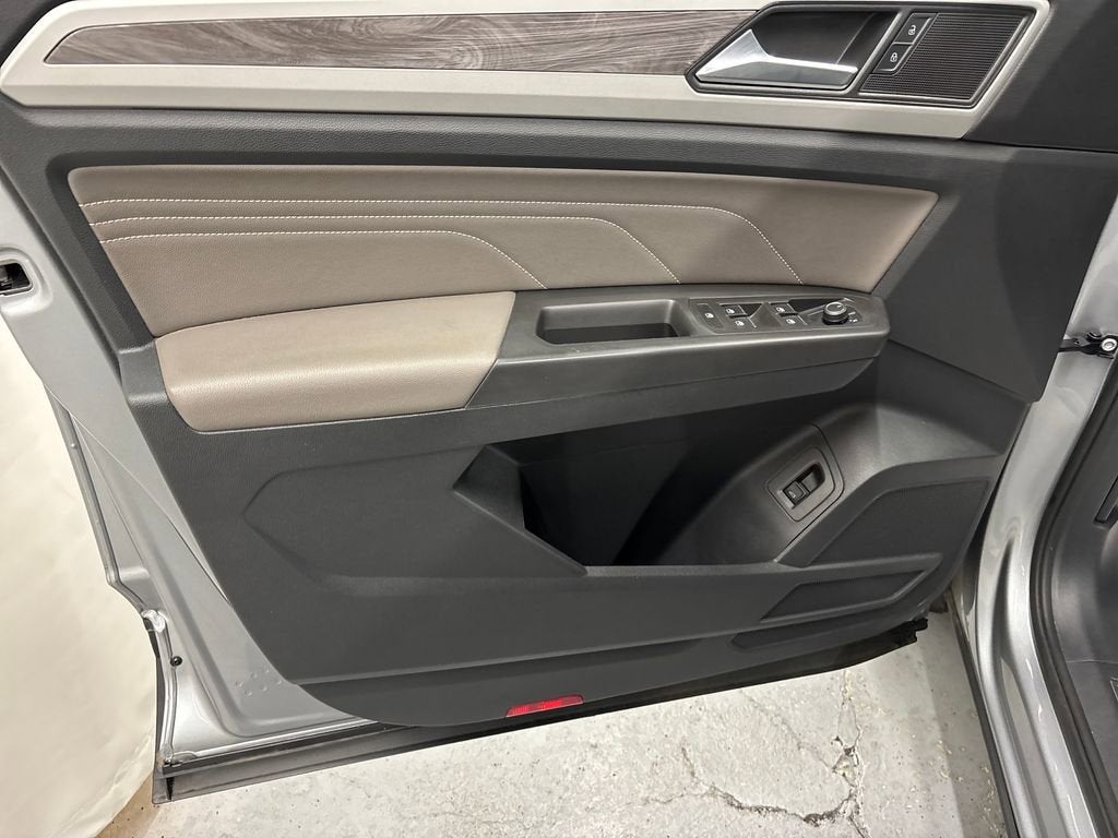 2023 Volkswagen Atlas Cross Sport 3.6L V6 SE w/Technology