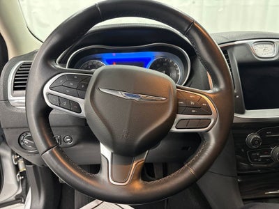 2021 Chrysler 300 Touring