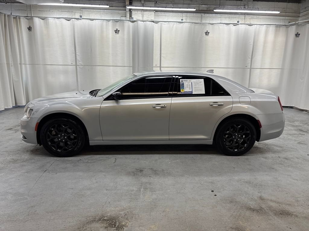 2021 Chrysler 300 Touring