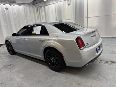 2021 Chrysler 300 Touring
