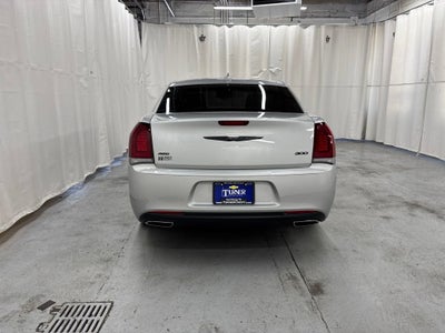 2021 Chrysler 300 Touring