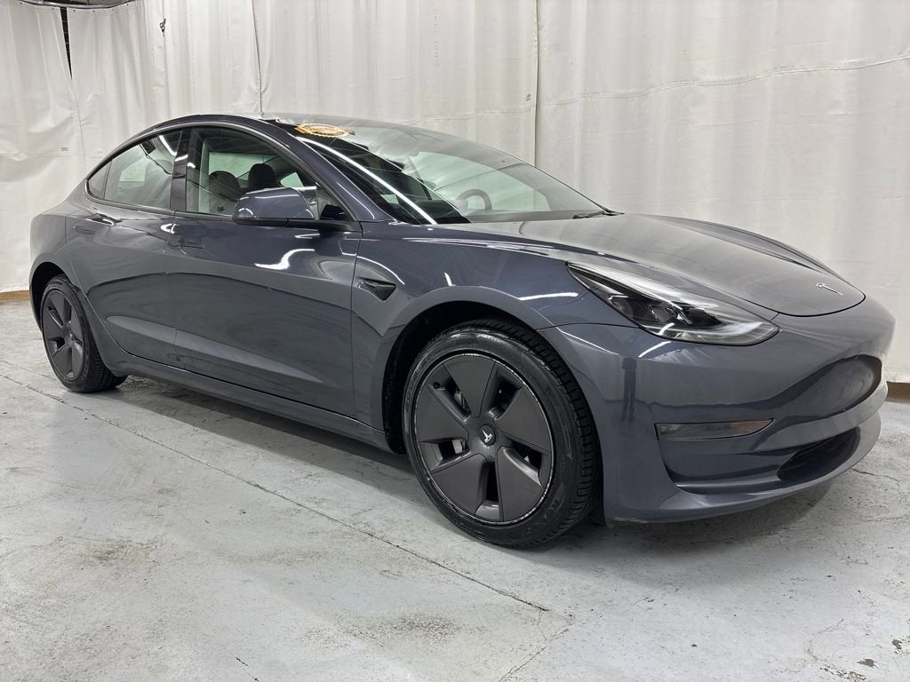 2023 Tesla Model 3 RWD