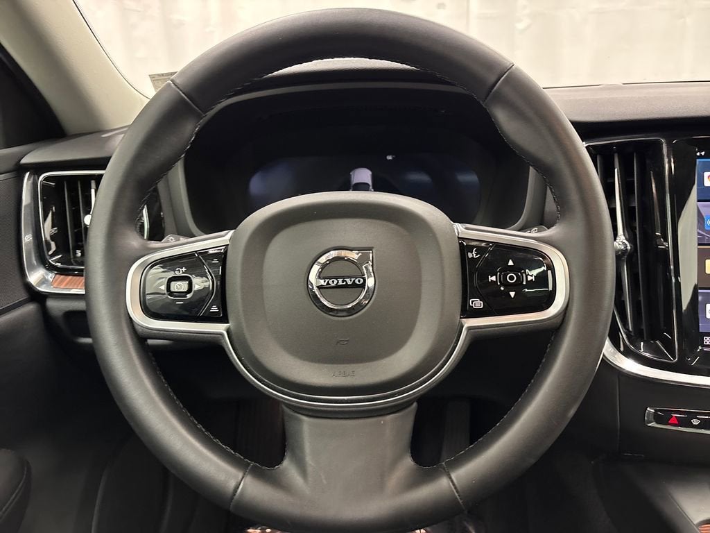 2025 Volvo V60 Cross Country Plus