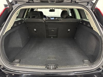 2025 Volvo V60 Cross Country Plus