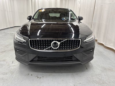 2025 Volvo V60 Cross Country Plus