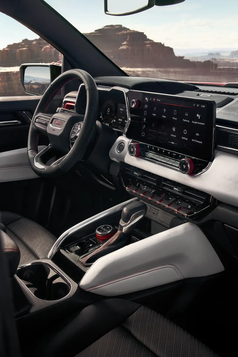 2026 GMC Canyon infotainment system at Turner Buick GMC in New Holland PA